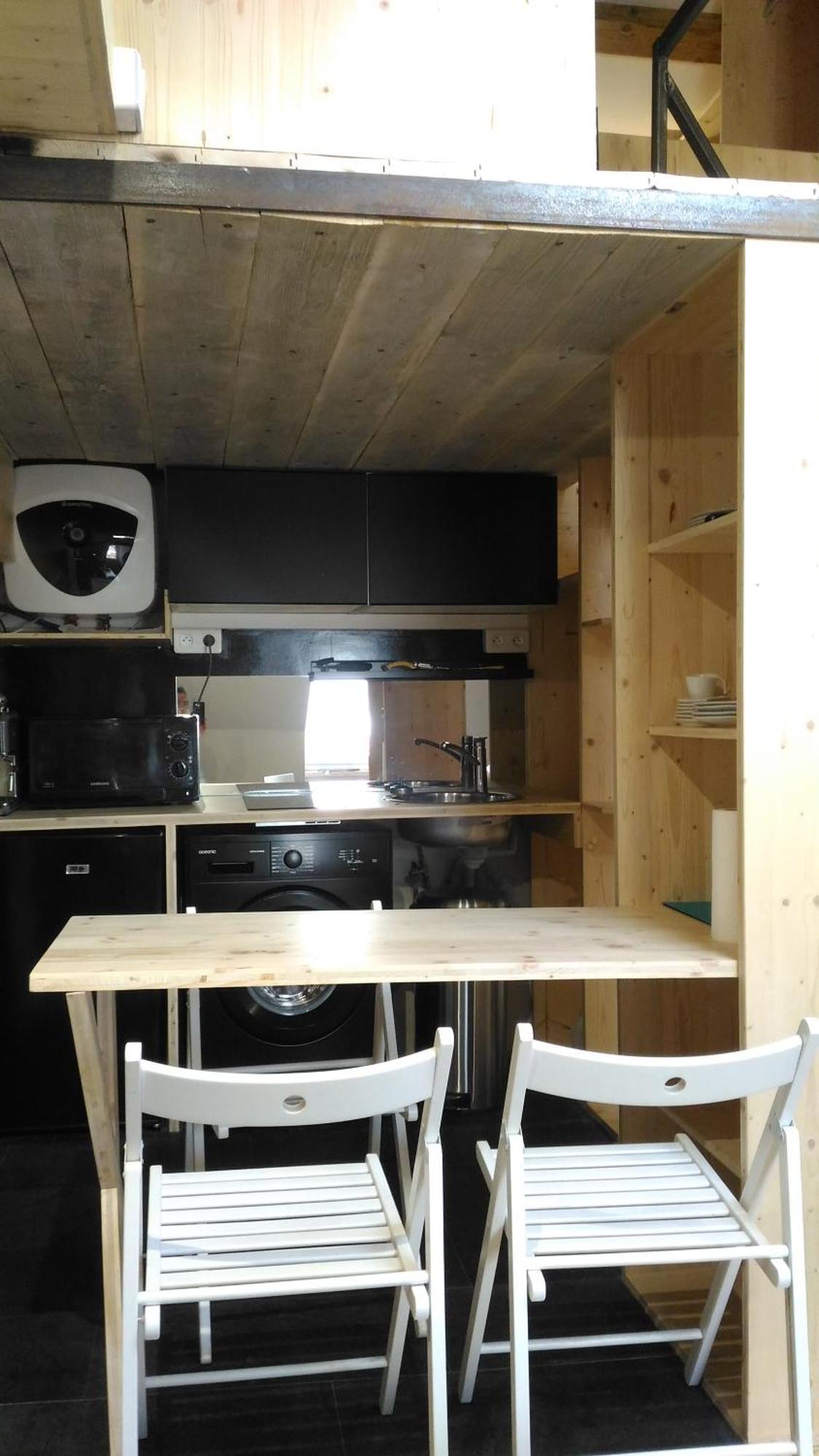 Studio Meuble Proche Conseil Departemental Du Jura Lons-le-Saunier Extérieur photo